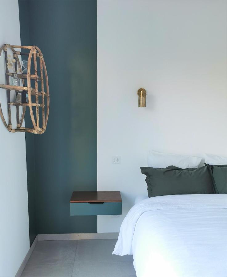 Au Jardin Des Deux Roches Bed & Breakfast Prisse Ngoại thất bức ảnh
